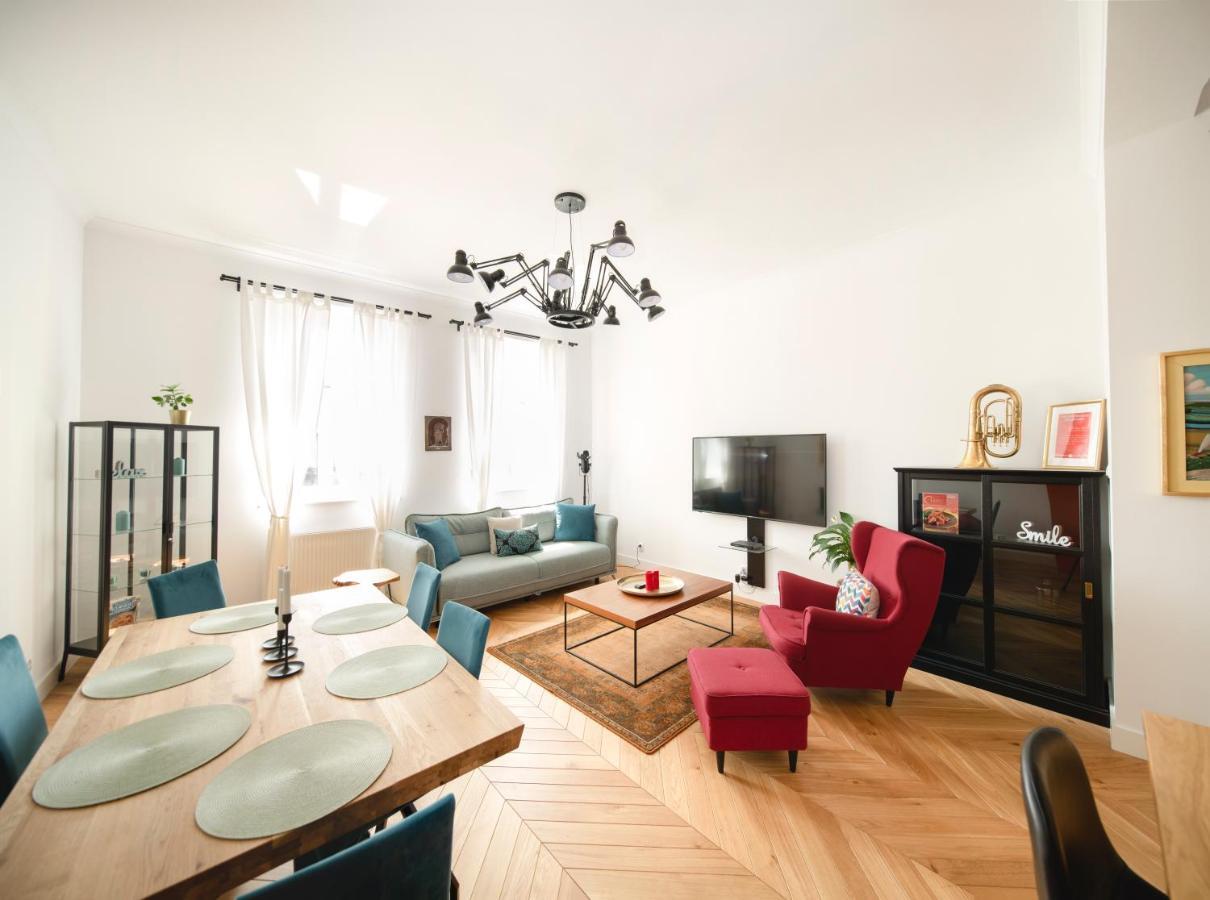 Tcf Home - Big Apartment With Free Garage Kraków Eksteriør billede